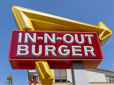 In-N-Out Burger: A Review of California's Iconic Fast-Food Chain